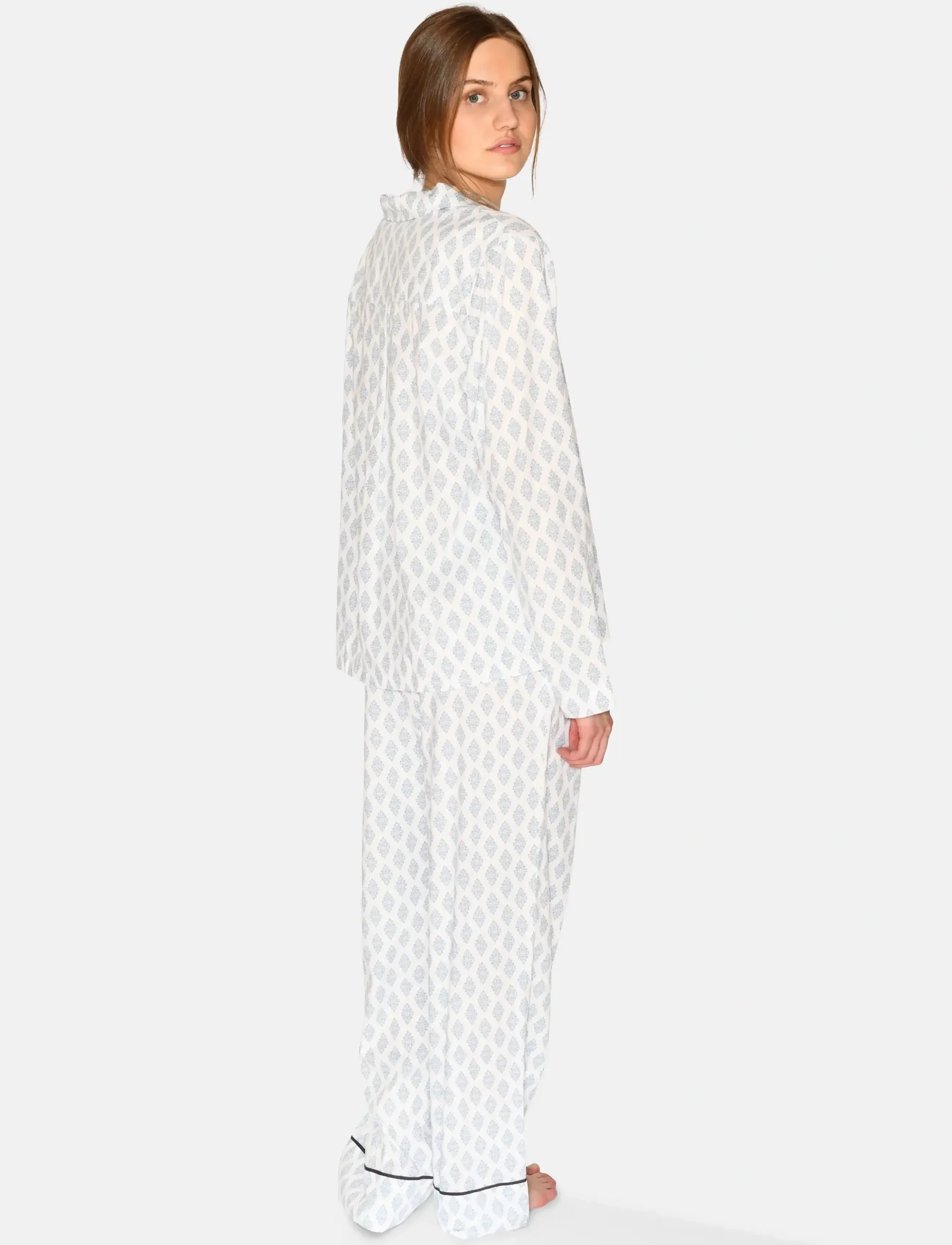 CCDK Copenhagen - Amalie Shirt - overdele - snow white aop - 3