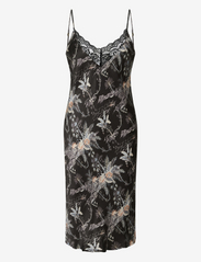 CCDK Copenhagen - Laura Chemise Dress - plus size & curvy - black - 1