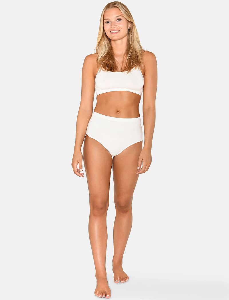 CCDK Copenhagen - Bamboo Seamless Maxi Brief - nahtlose slips - white - 0