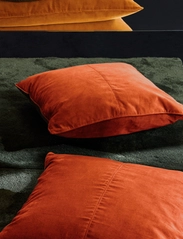 Ceannis - C/c 50x50 Orange Velvet - dekoratīvas spilvendrānas - orange - 2