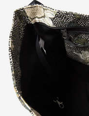Ceannis - Shoulder Bag Black Flower Linen - festtøj til outletpriser - black - 2
