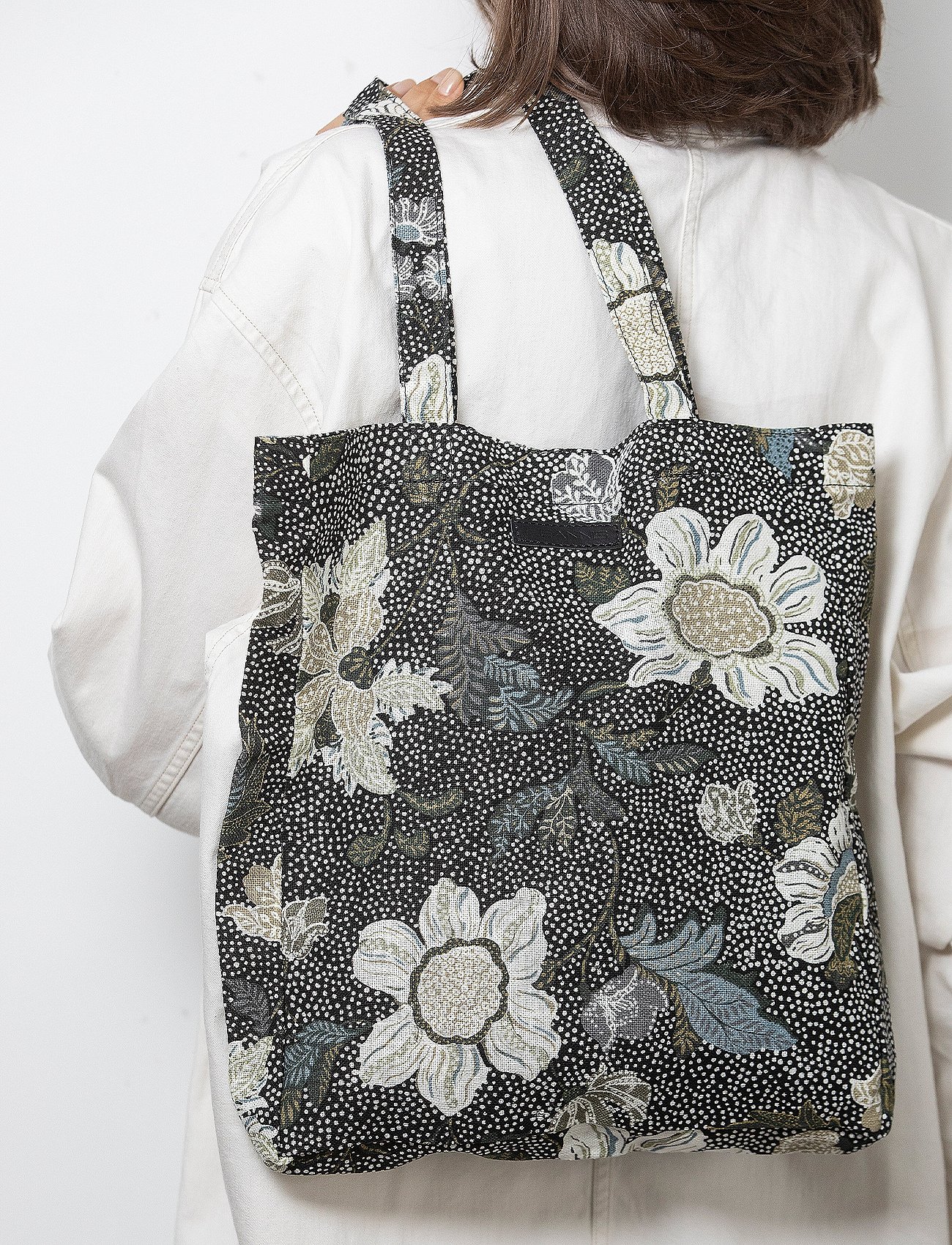 New Shopper Flower Linen