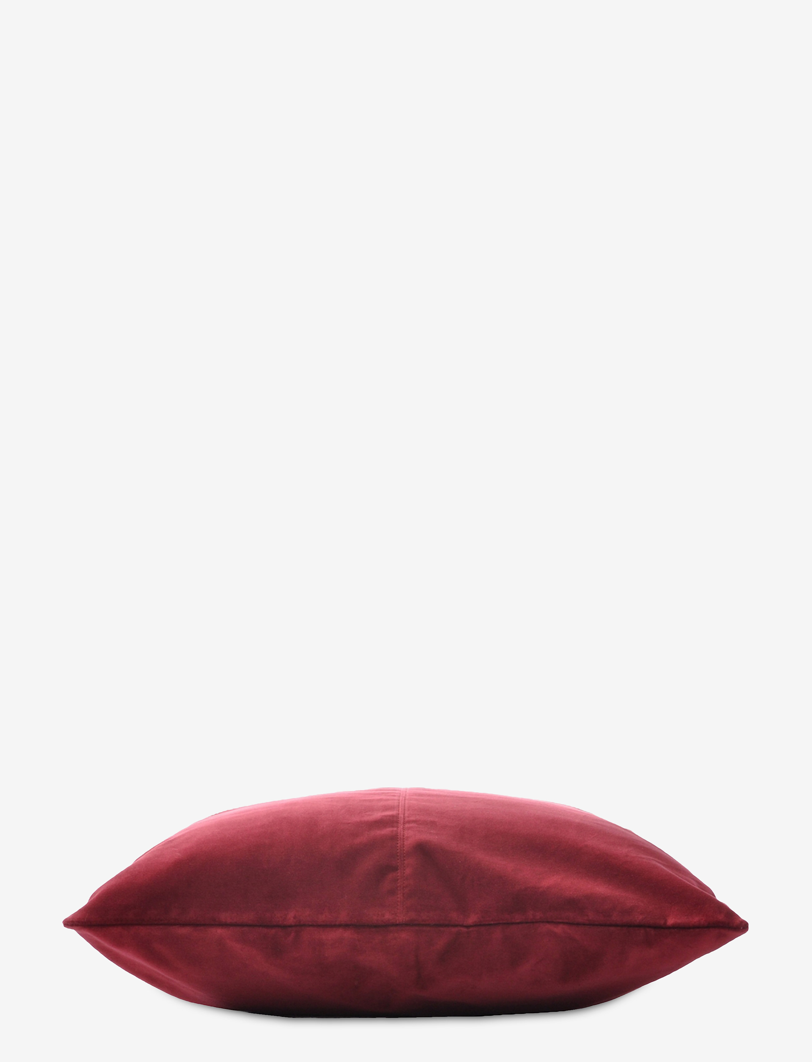 Ceannis - Velvet Cushion cover 50x50 cm - coussins covers - new red - 2