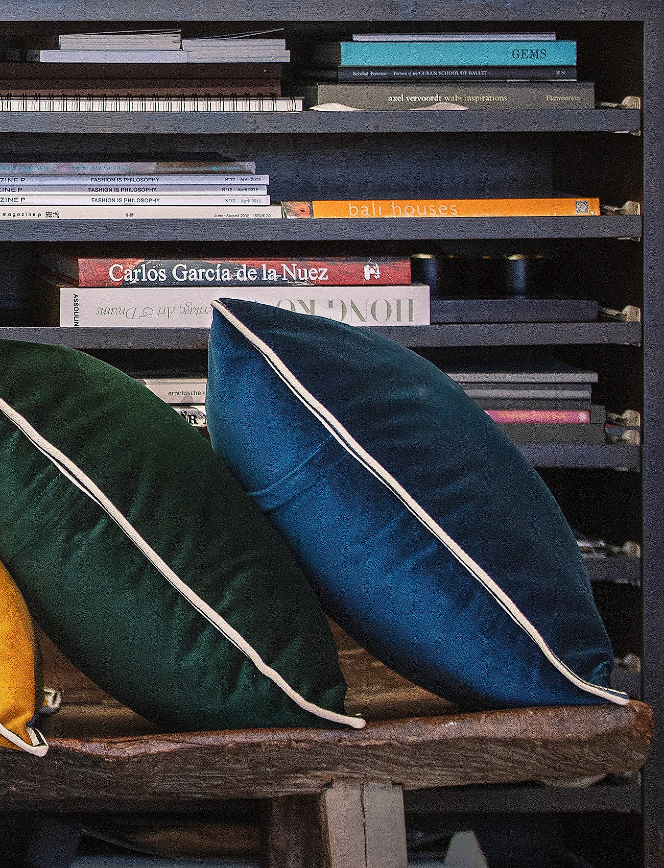 Ceannis - C/c 50x50 Dark Green Striped Edge Velvet - dark green - 1