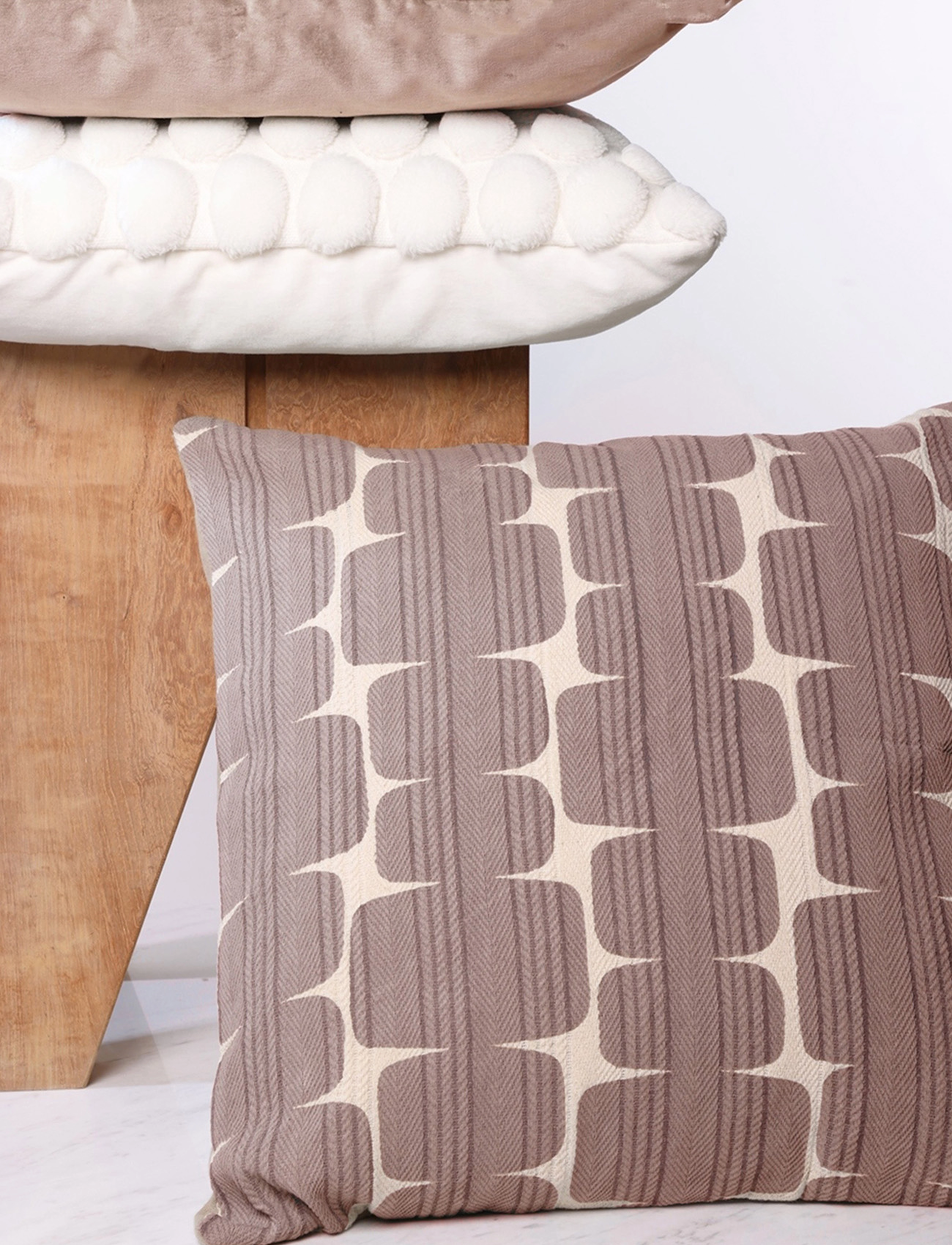 Ceannis Printed Stone | C/C 50X50 Dusty Pink, cm, Cushions & Blankets, Braun - Cushion Covers, Homeware