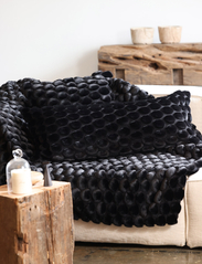 Ceannis - Egg C/c 40x90cm Black - pagalvėlių užvalkalai - black - 1