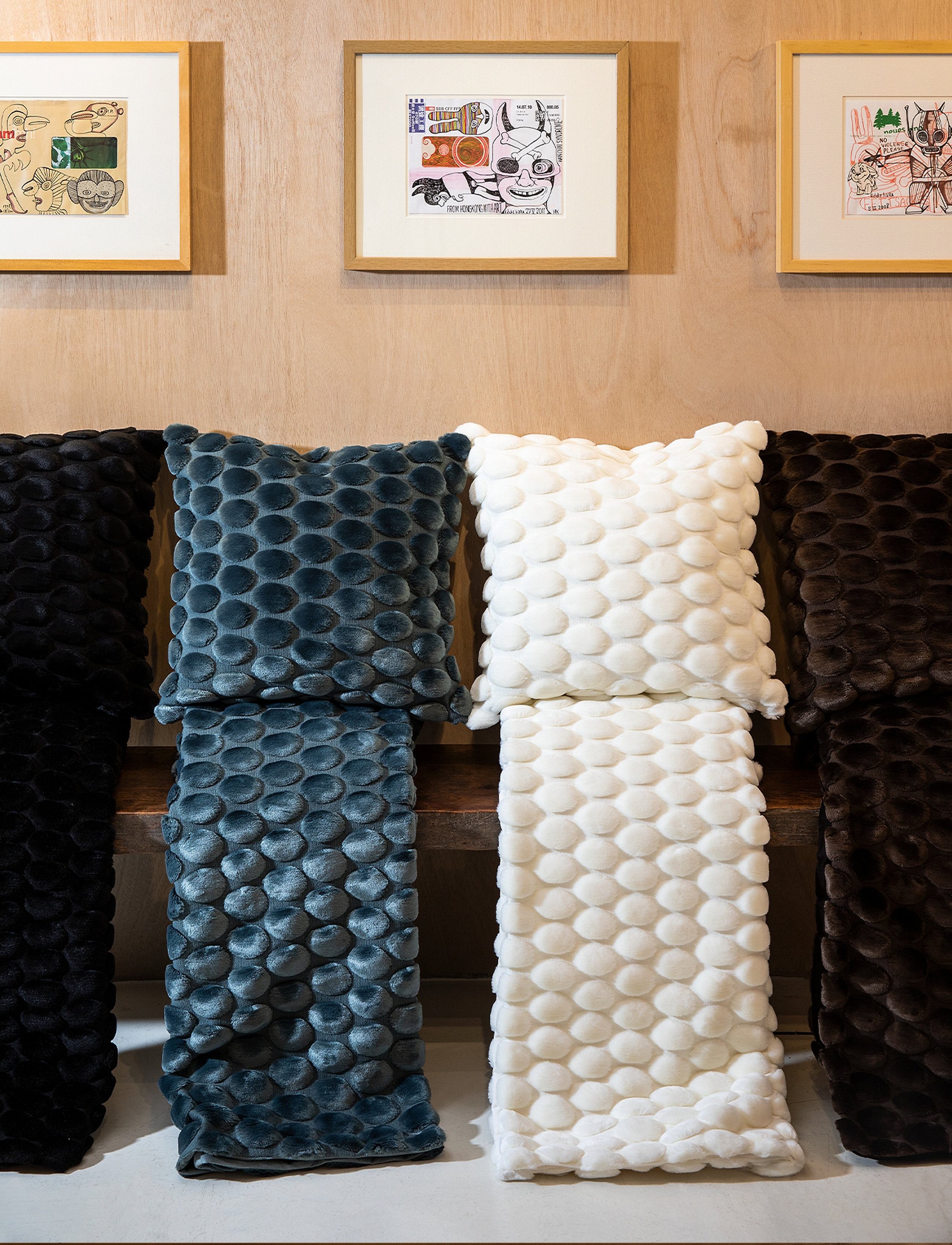Ceannis - Egg Throw 130x170cm - plaider - black - 1
