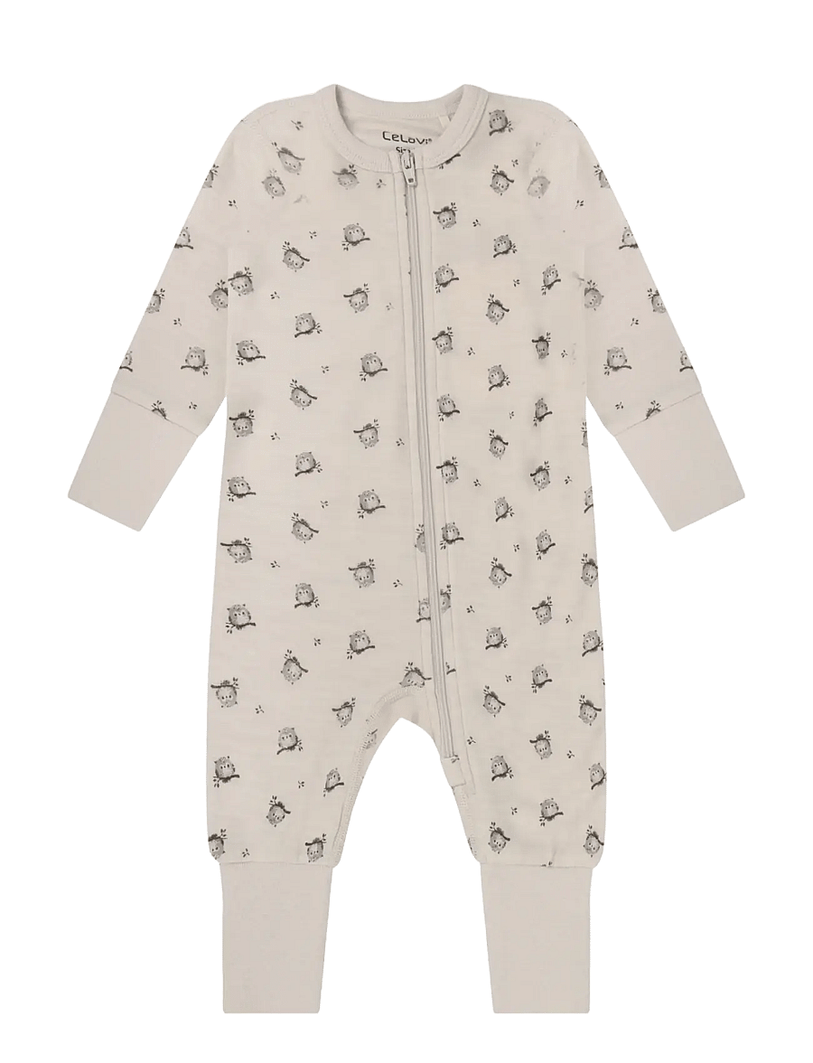 CeLaVi - Jumpsuit LS - AOP - funkionsunterwäsche - baby - mocha meringue - 0