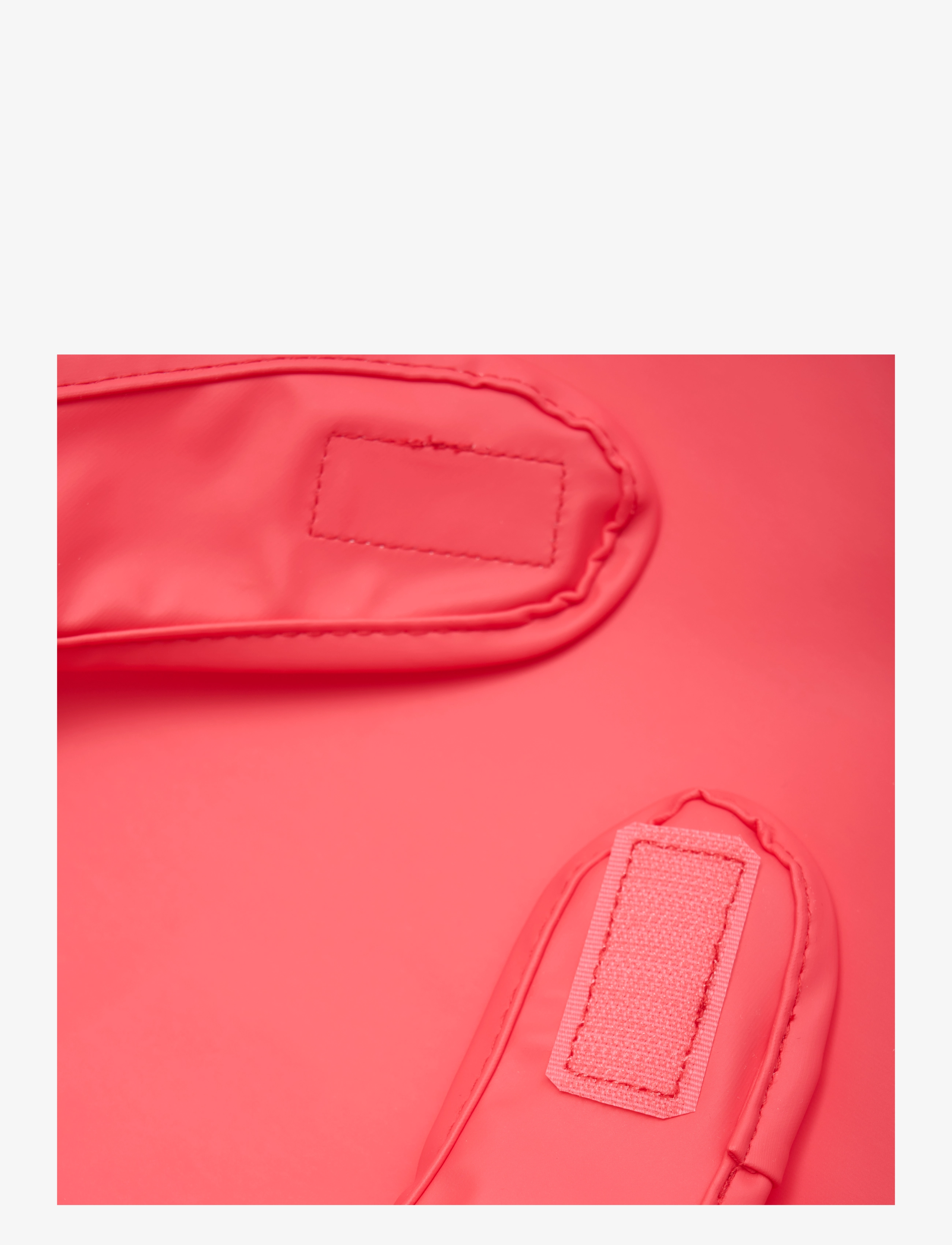 CeLaVi - Long PU Bib - Ärmlösa haklappar - cayenne - 2