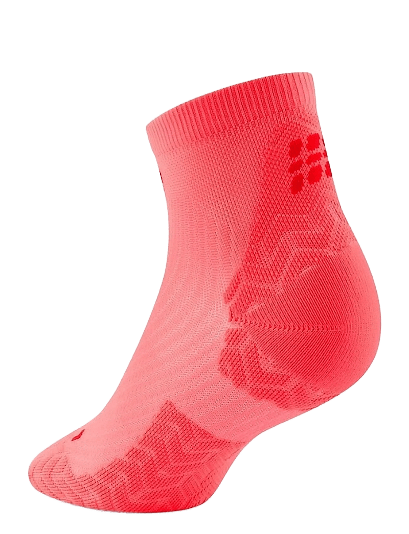 CEP - CORE RUN ULTRALIGHT SOCKS, LOW CUT, 4.0 - underwear & socks - neon coral/red - 2