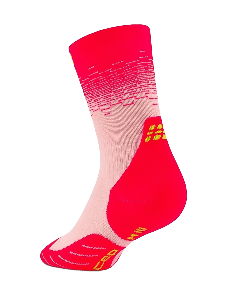 CEP - CORE RUN EDT. FADE SOCKS, MID CUT - träningsstrumpor - pink/lime - 2