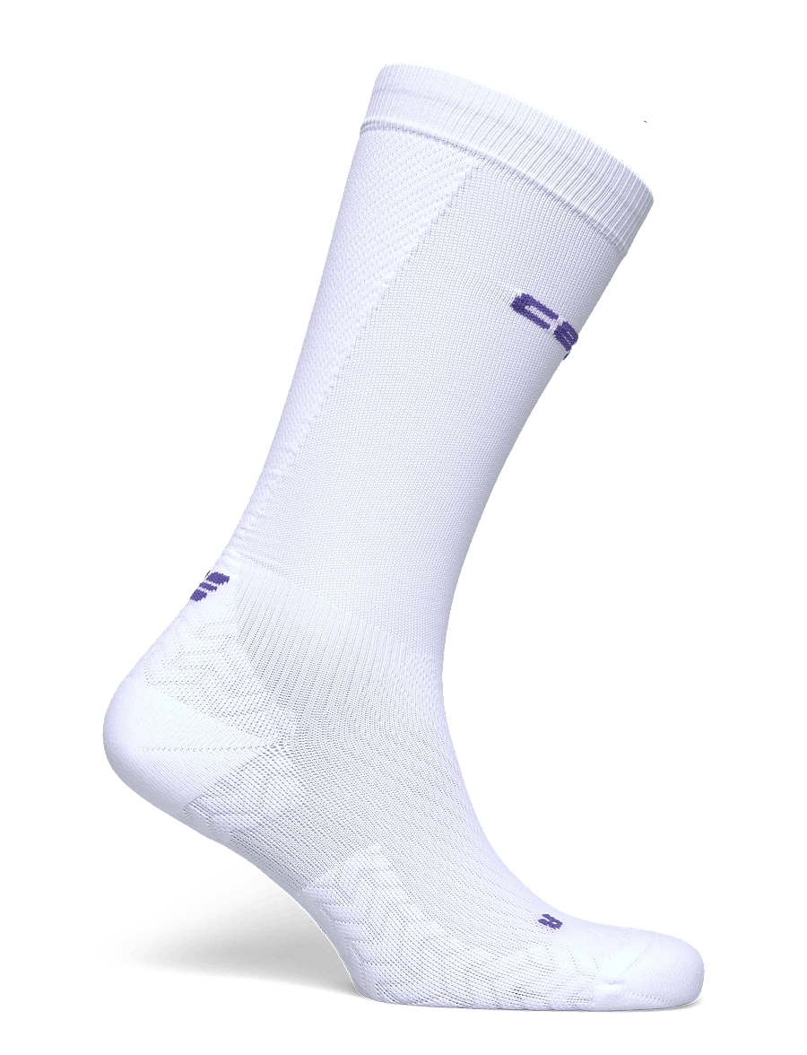 CEP - CORE RUN ULTRALIGHT SOCKS, TALL, 4.0 - sport socks - white - 1