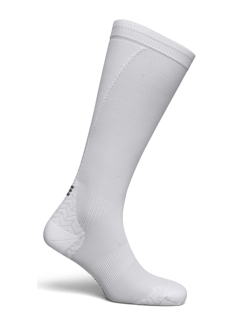 CEP - CEP ultralight socks, tall, v3, men - strümpfe - white - 1