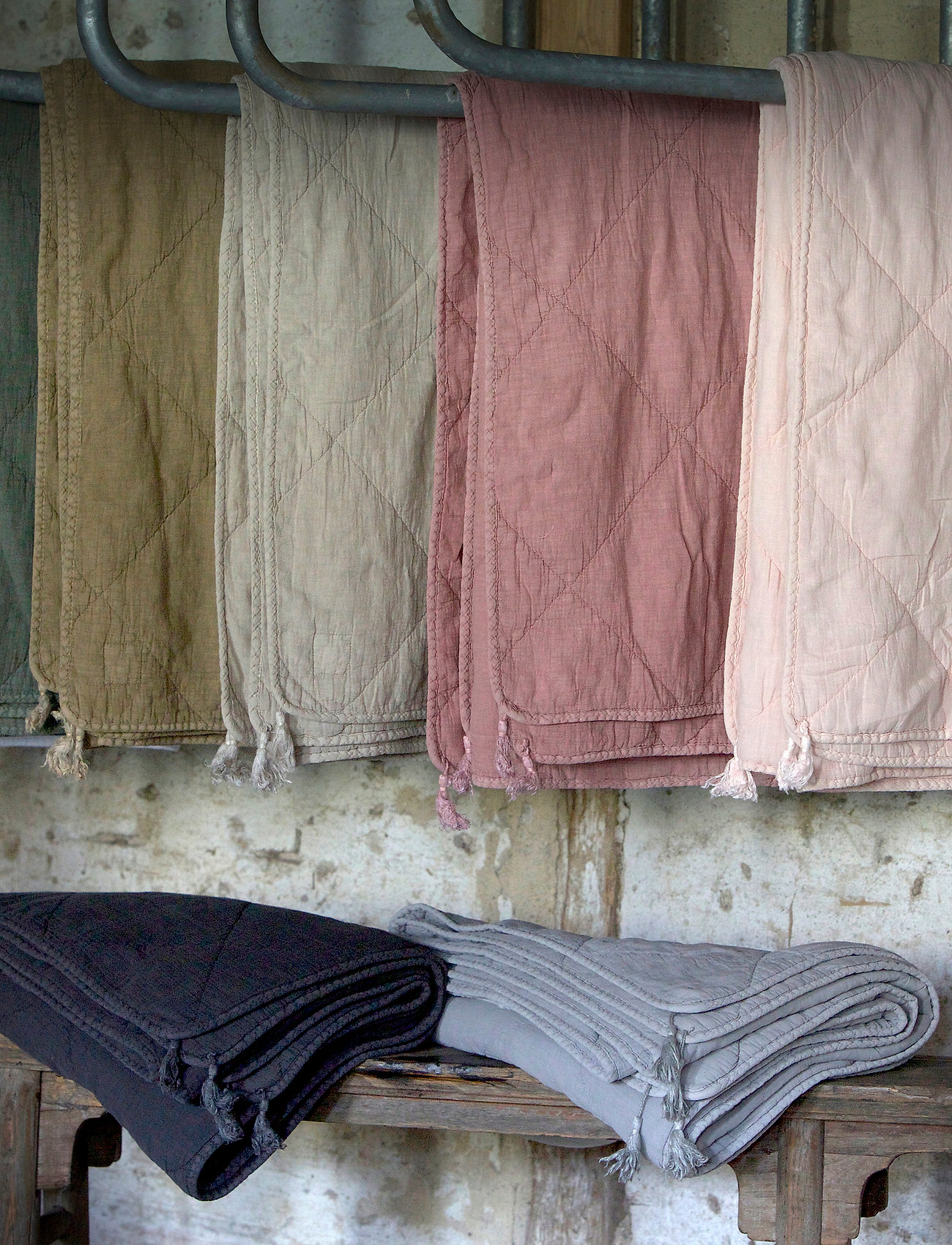 C'est Bon - Plaid cotton w linentassels - blankets & throws - pink - 1