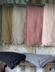 C'est Bon - Plaid cotton w linentassels - blankets & throws - pink - 1