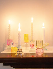 C'est Bon - Crystal candle holder - die niedrigsten preise - yellow/pink/light mint - 4