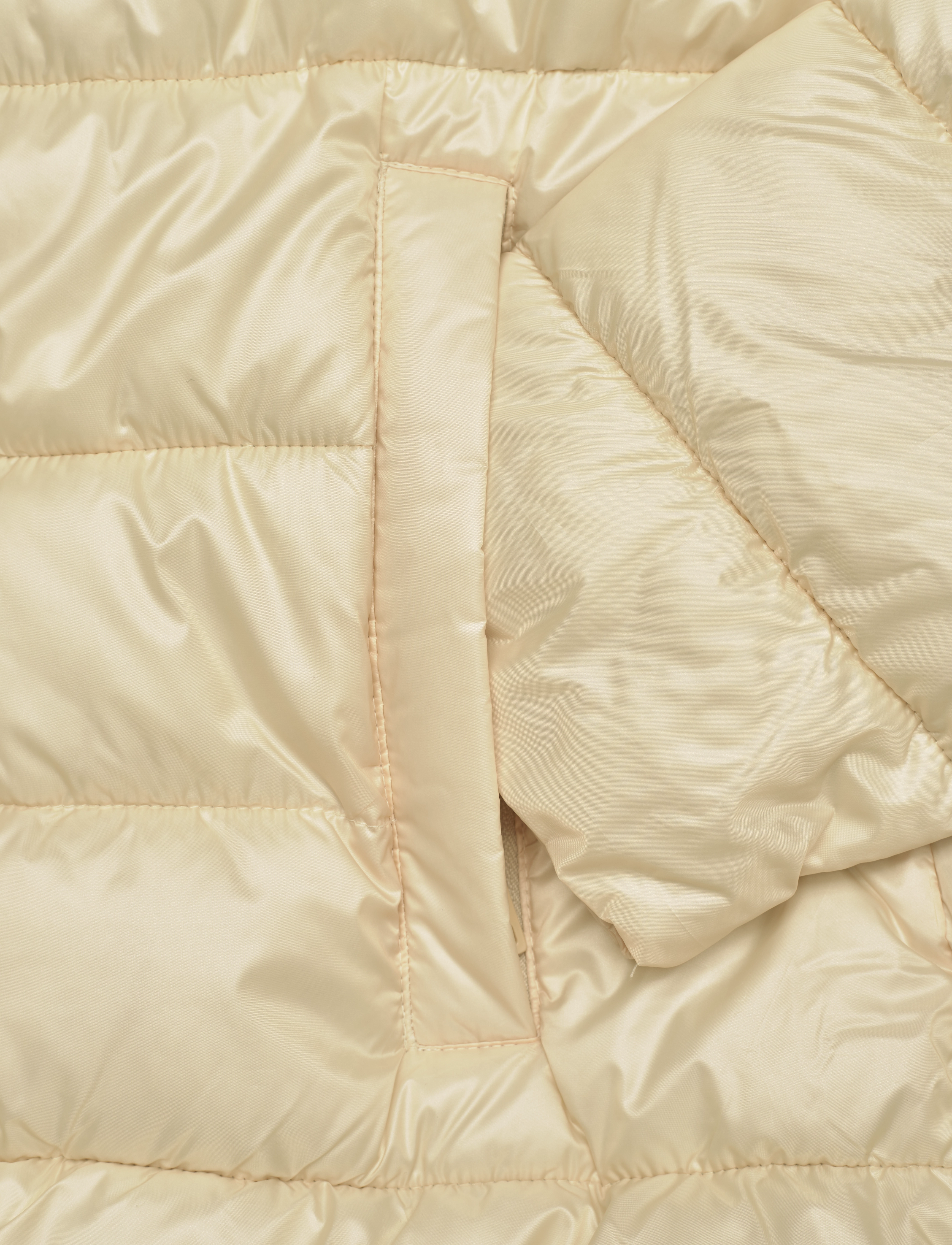 Champion - Hooded Polyfilled Jacket - angora - 3