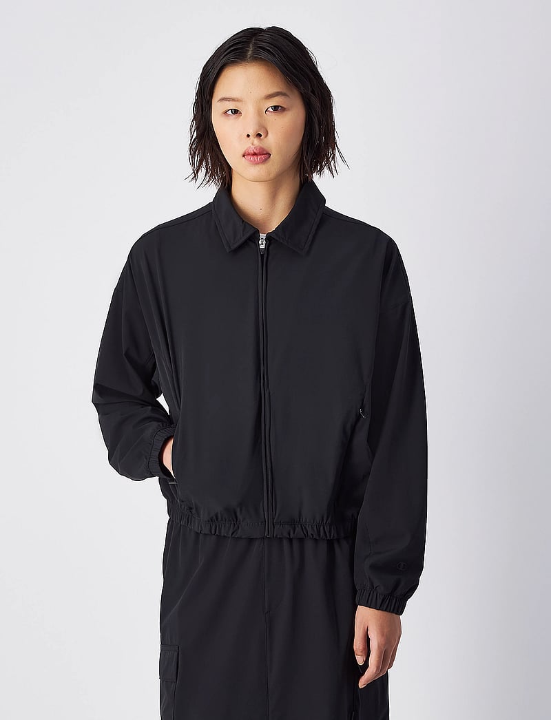 Champion - Woven Jacket - ulkovaatteet - black beauty - 4
