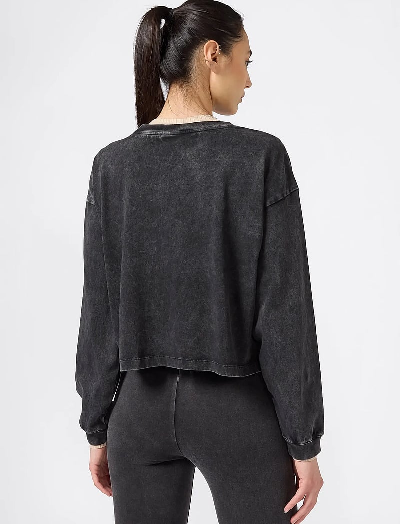 Champion - LS Tee - tops - black beauty - 4