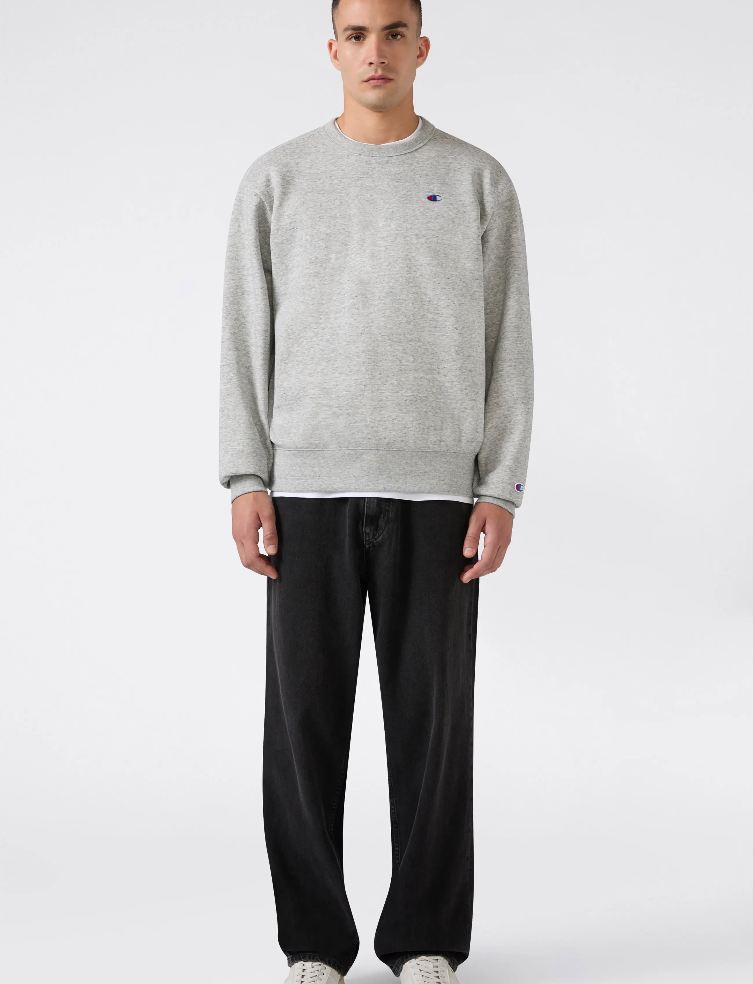 Champion Crewneck Sweatshirt - Säsongens färger - EM021-NOXM / grey