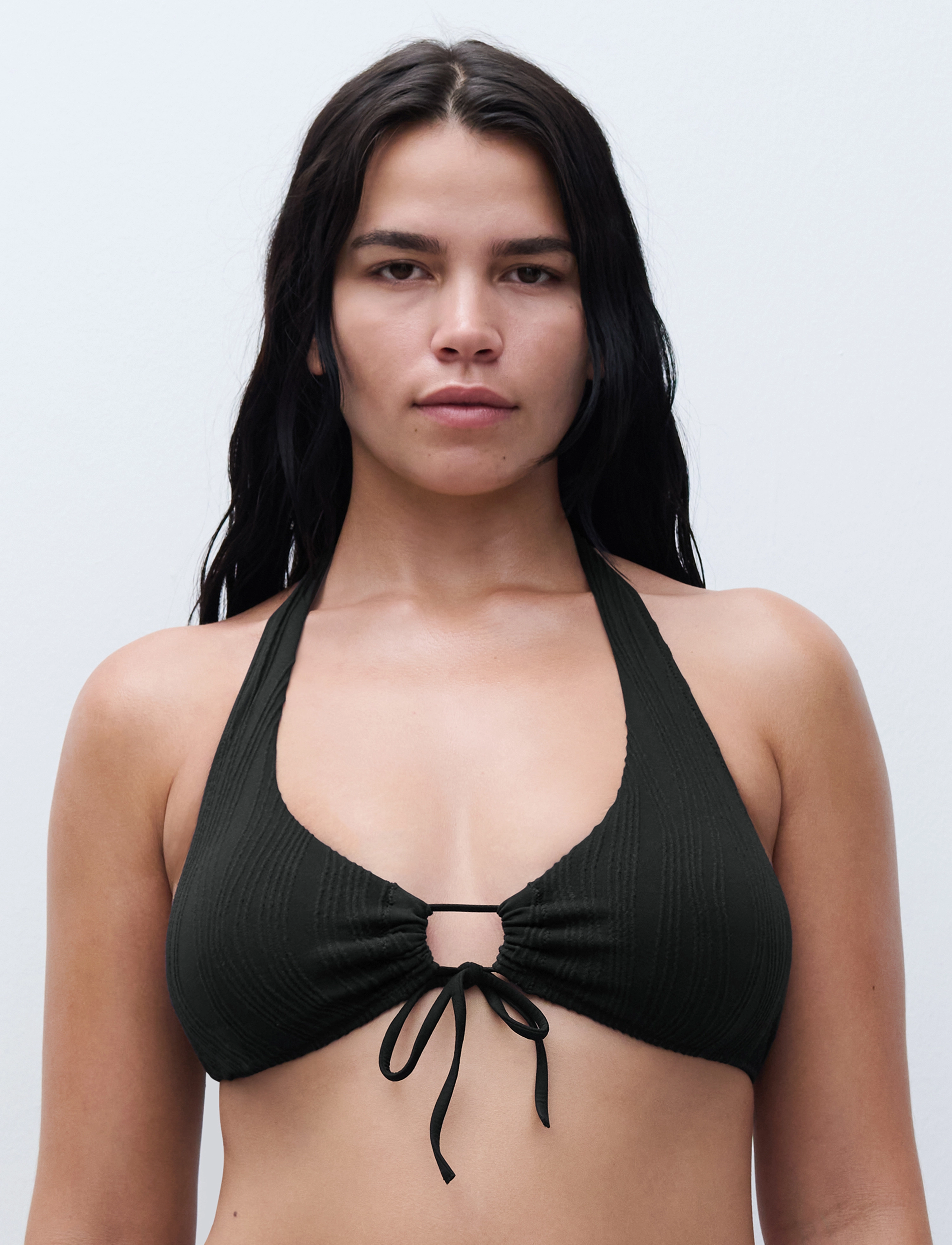 Chantelle Beach - SWIM ONE Wirefree plunge t-shirt bra - hauts de 2 pièces - black - 3