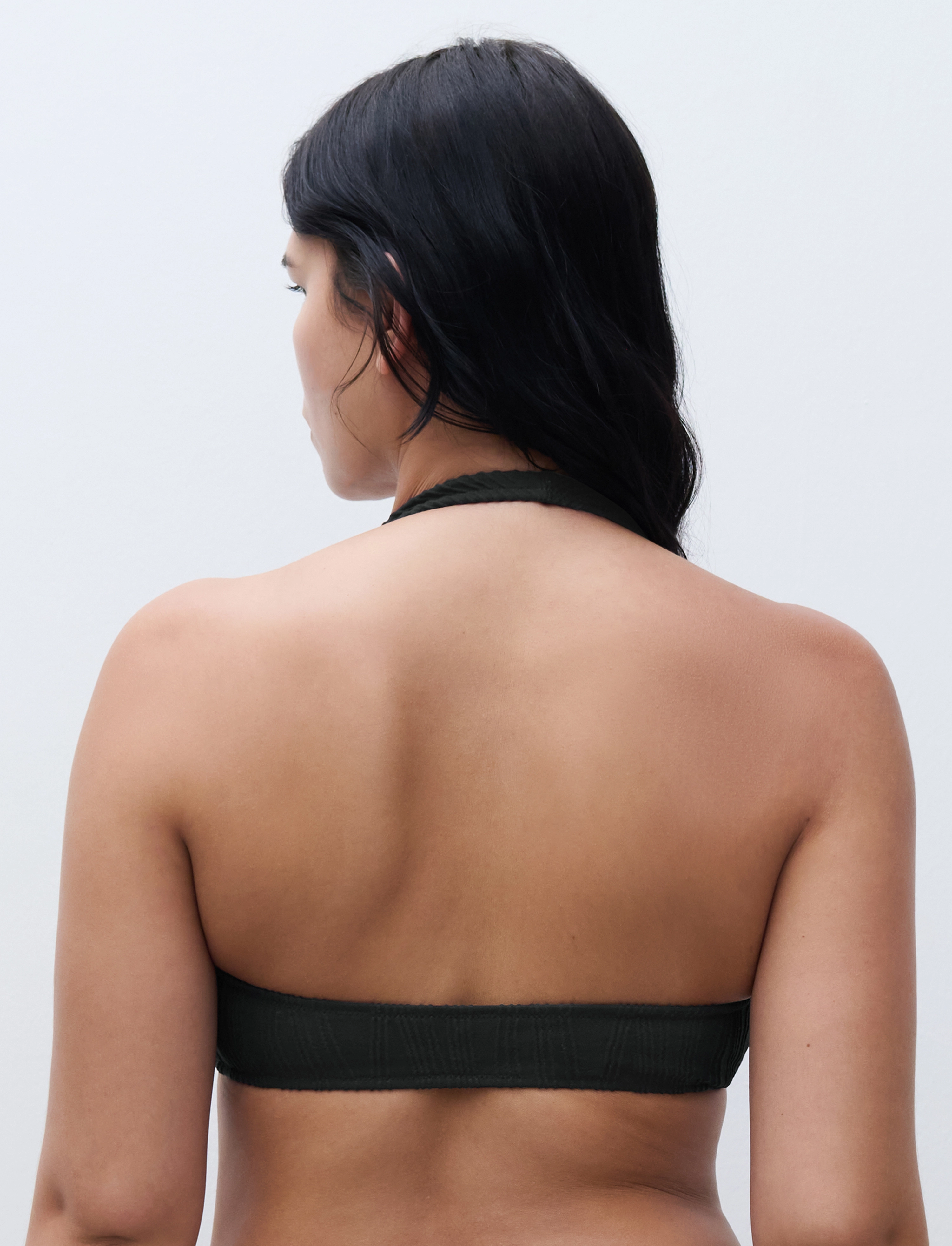 Chantelle Beach - SWIM ONE Wirefree plunge t-shirt bra - hauts de 2 pièces - black - 5