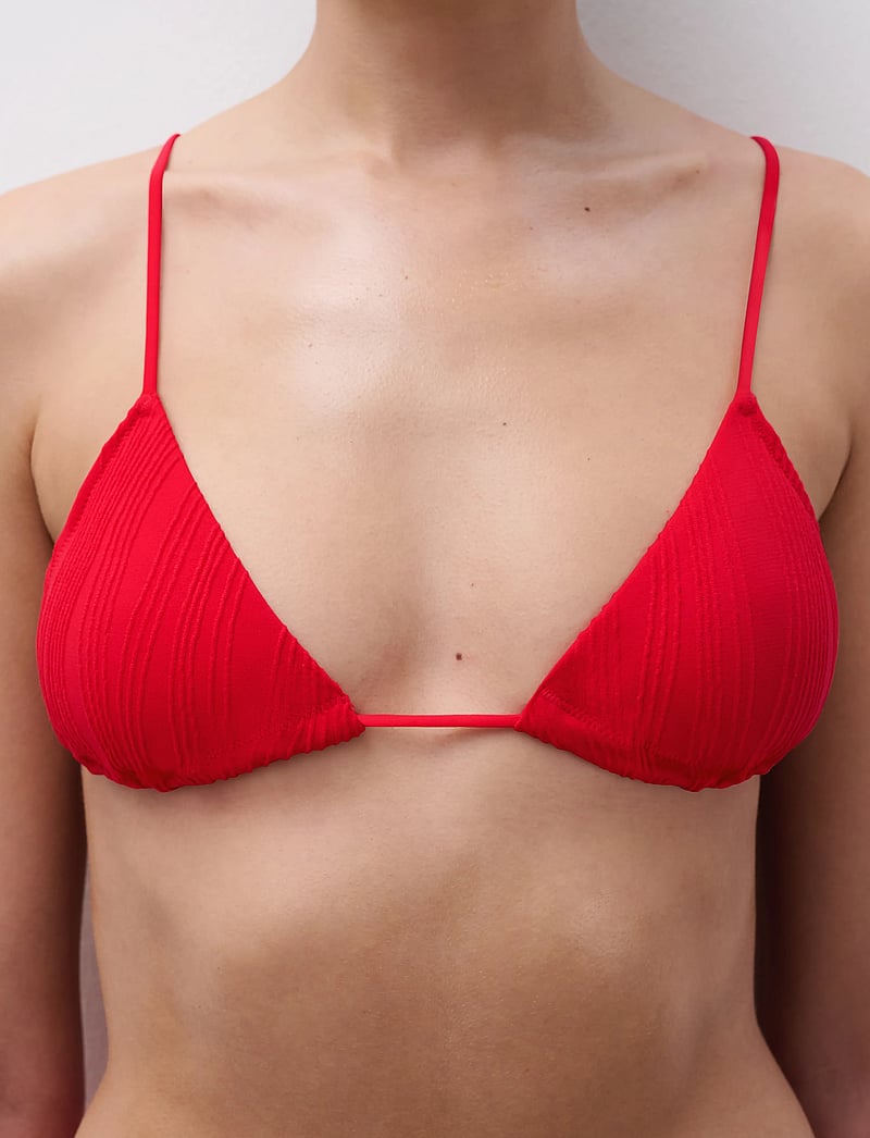 Chantelle Beach - SWIM ONE Wirefree triangle t-shirt bra - cherry red - 4
