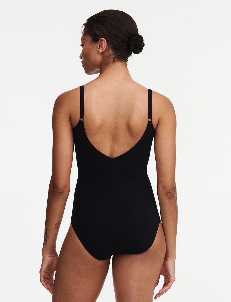 Chantelle Beach - Emblem Bikini Covering underwired swimsuit - trikood - black - 4