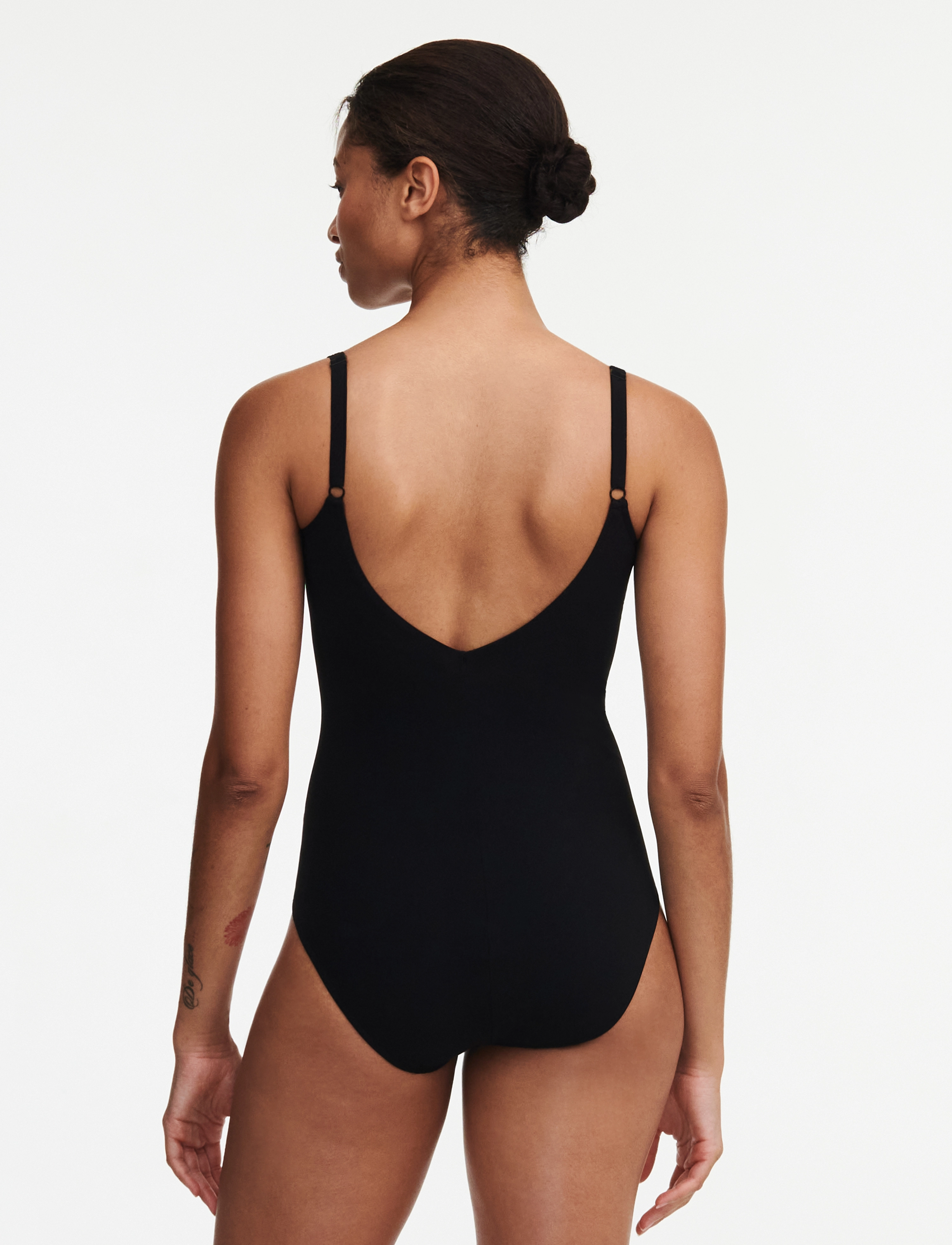 Chantelle Beach - Emblem Bikini Covering underwired swimsuit - black - 4