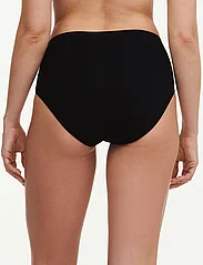 Chantelle Beach - Emblem Bikini Full brief - bikini z wysokim stanem - black - 4