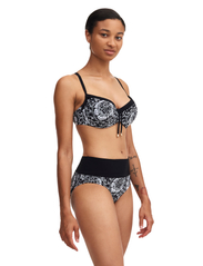 Chantelle Beach - Flowers Bikini Covering underwired bra (adjustable) - kaarituelliset bikiniyläosat - black flowers - 5