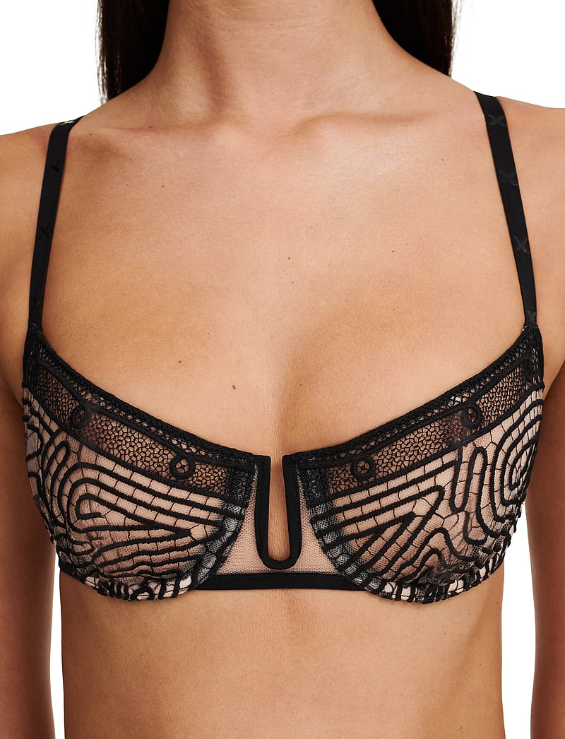 Chantelle X - Vibrate Half-Cup Foam Bra - balconette bh:ar - black / nude - 4