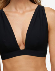 CHANTELLE - Inspire Wirefree plunge bra - trekant-bikinis - black - 2