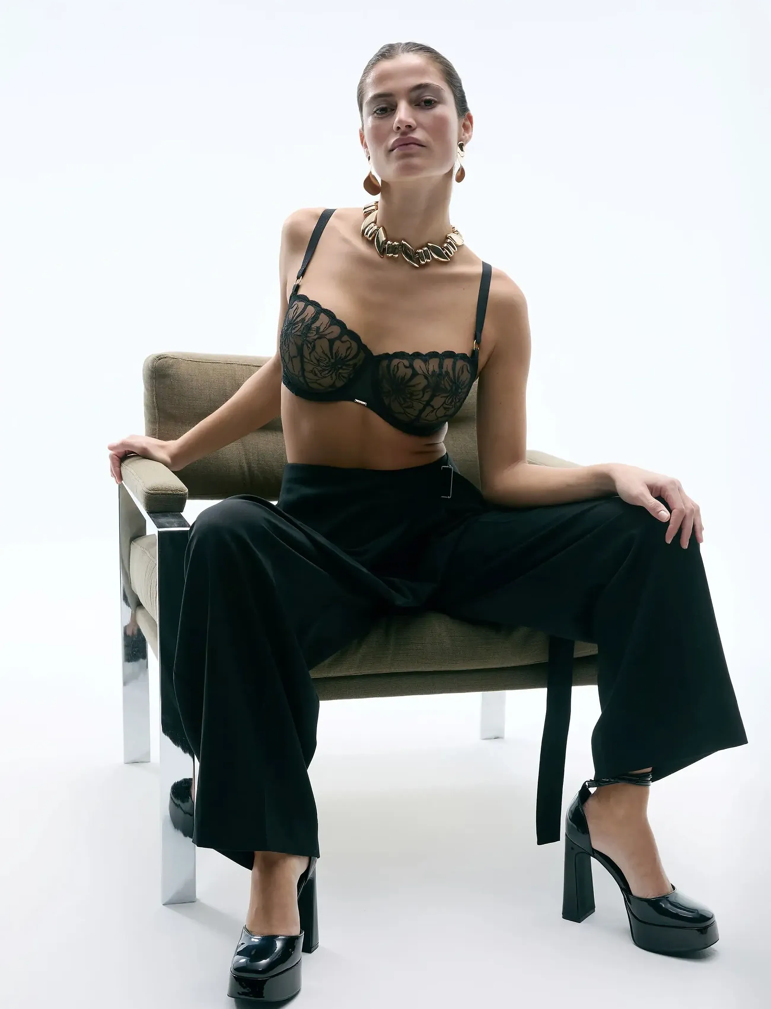 CHANTELLE Fleurs Half-Cup Balcony Bra, Kvinder, Blomstret Halvskåls Balconette BH, Sort, Str: 80 G