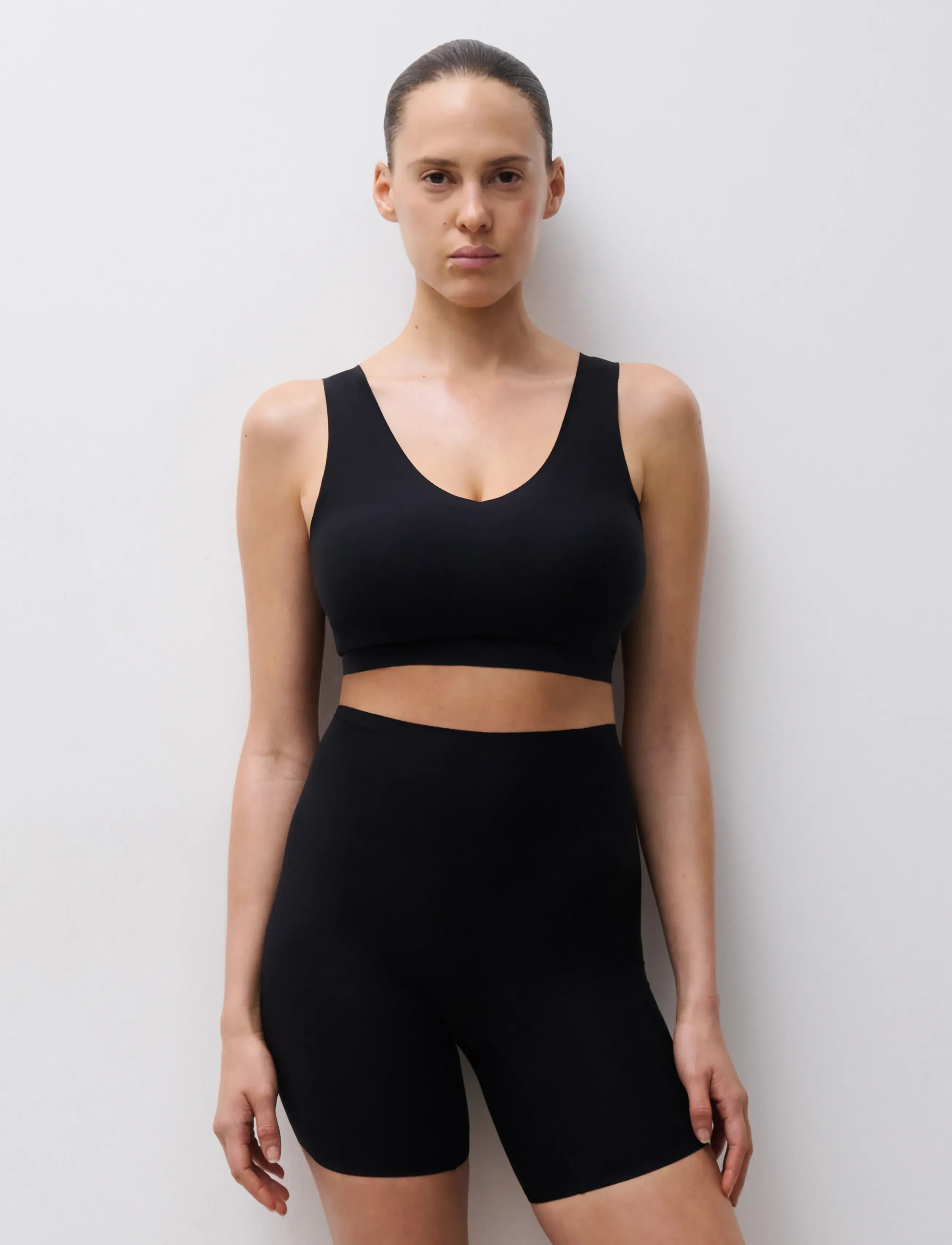 CHANTELLE - Soft Stretch High Waist Mid-Thigh Short - shapewear hosen - black - 4