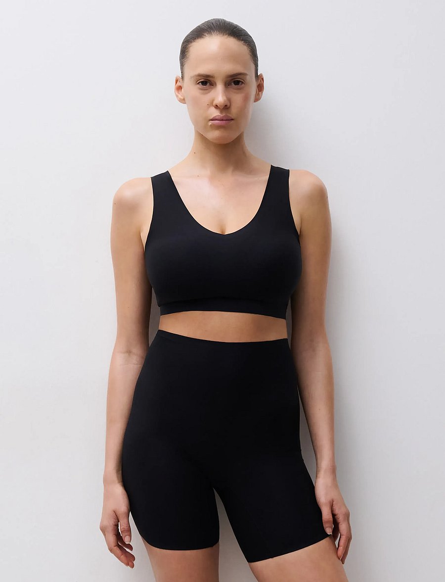 CHANTELLE - Soft Stretch High Waist Mid-Thigh Short - vormivad püksid ja seelikud - black - 4