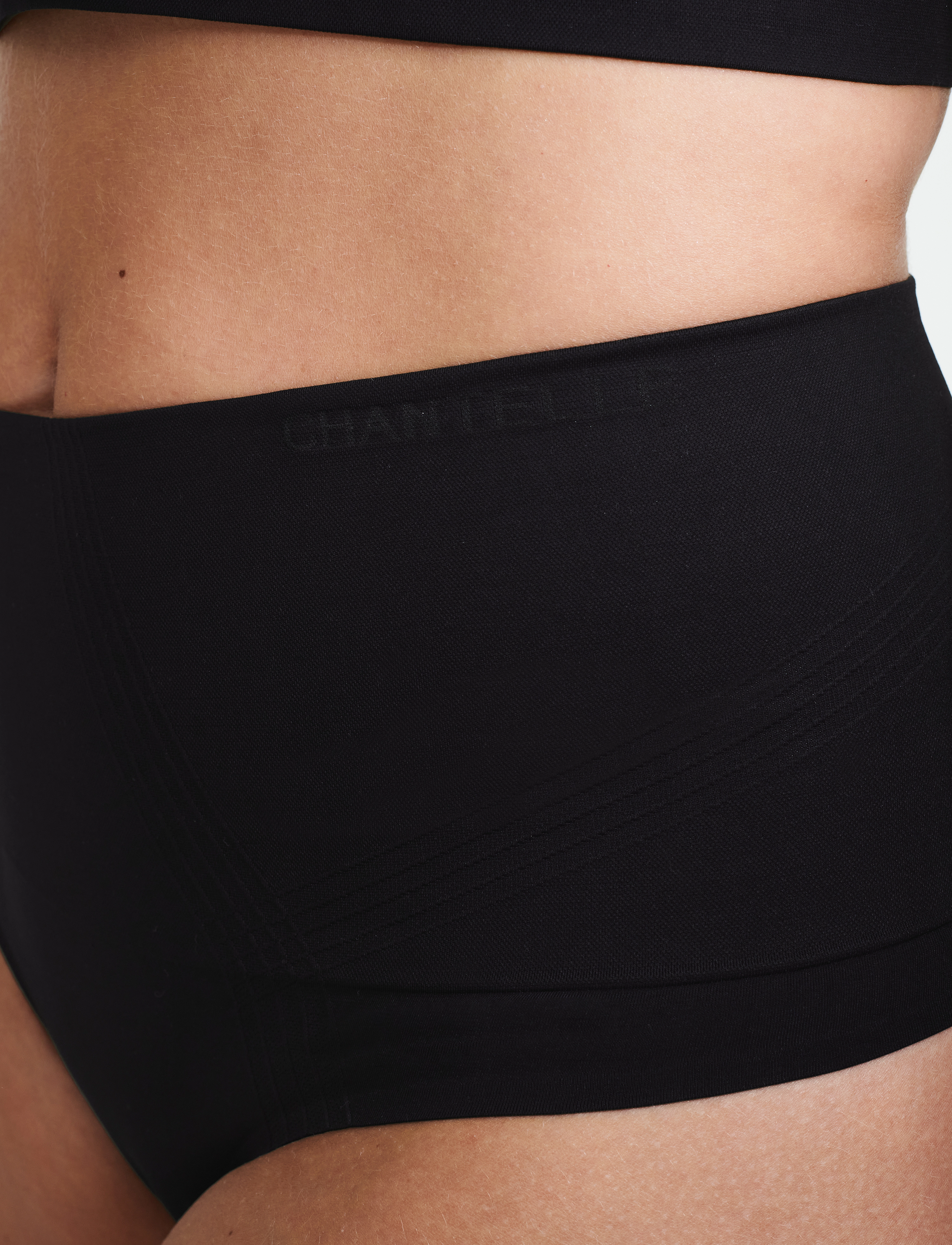 CHANTELLE - Smooth Comfort Sculpting high-waisted thong - formgivende underdeler - black - 4