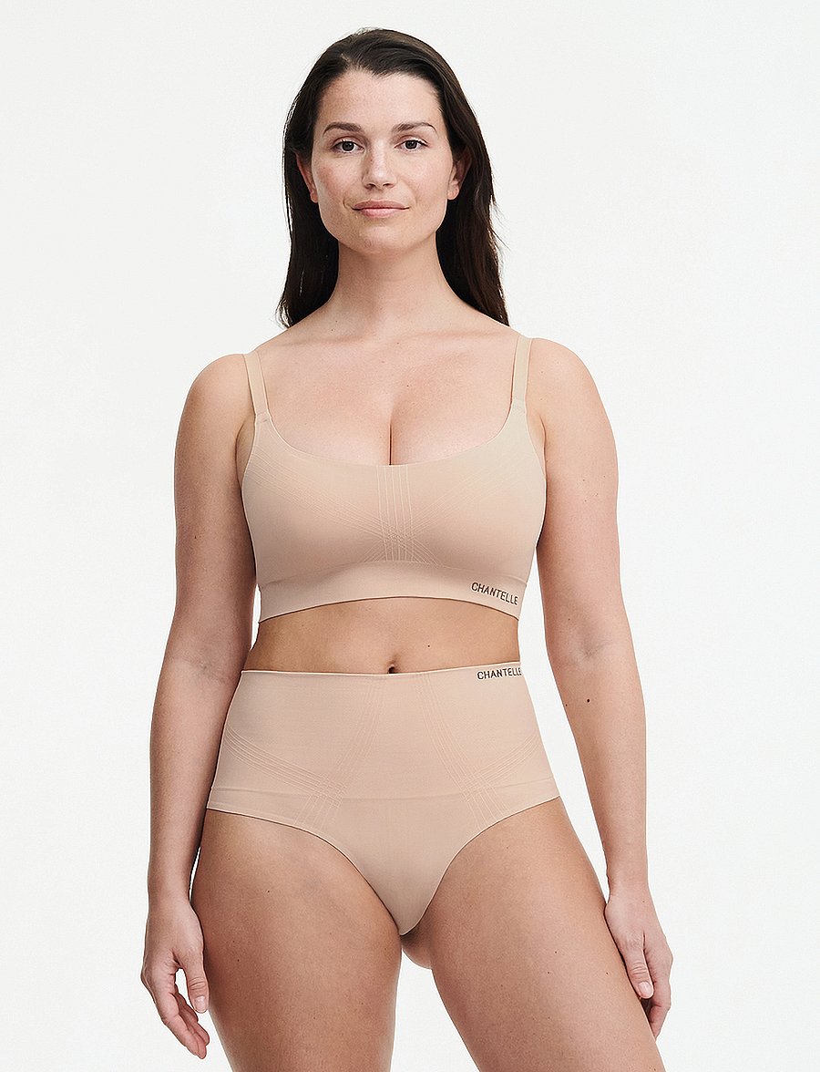 CHANTELLE - Smooth Comfort Sculpting high-waisted thong - wyszczuplające majtki - sirocco - 5