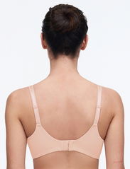 CHANTELLE - Norah Chic Covering Molded Bra - kaarituelliset rintaliivit - soft pink - 4