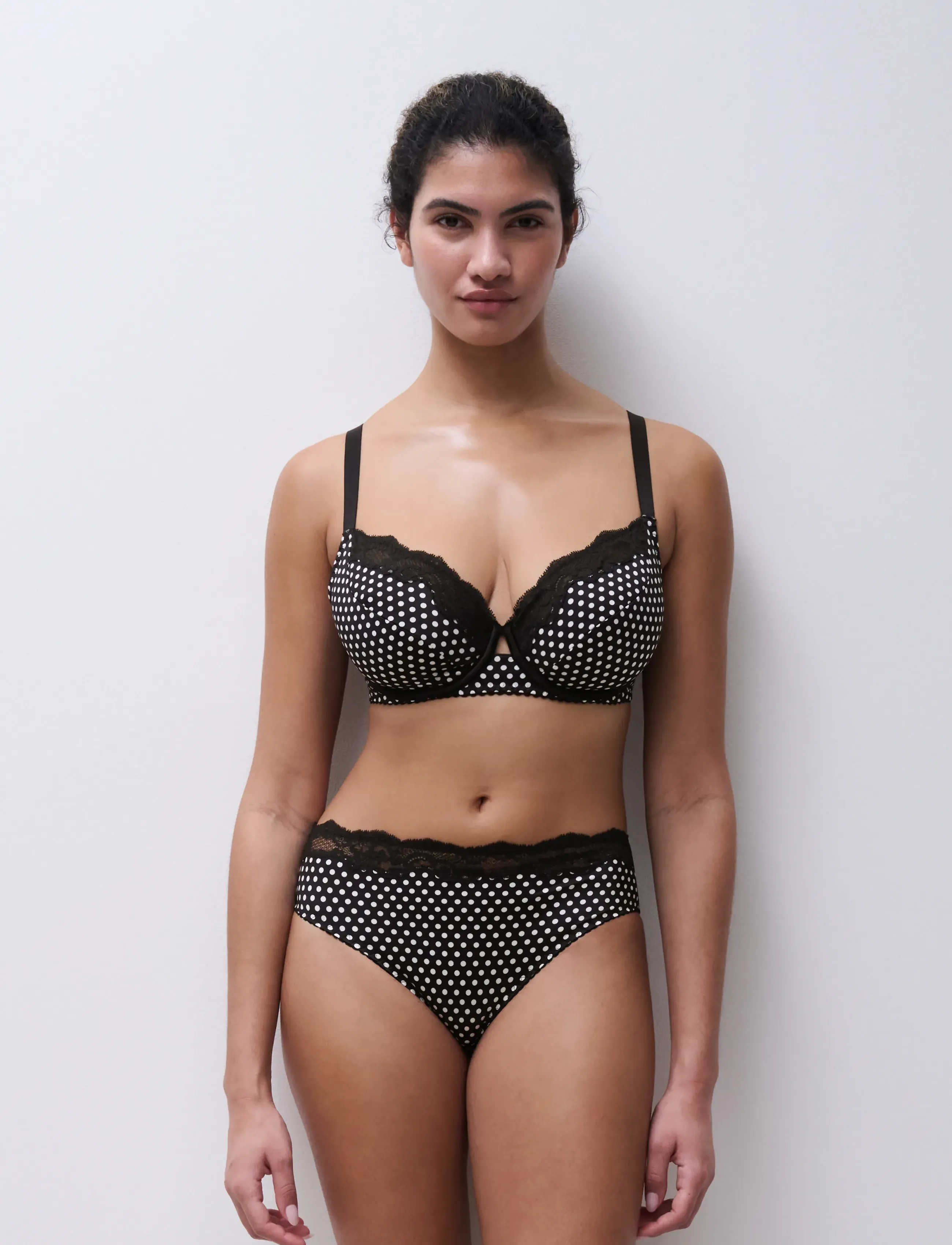 Chantelle Gloss Covering Underwired Bra dam – bild 6