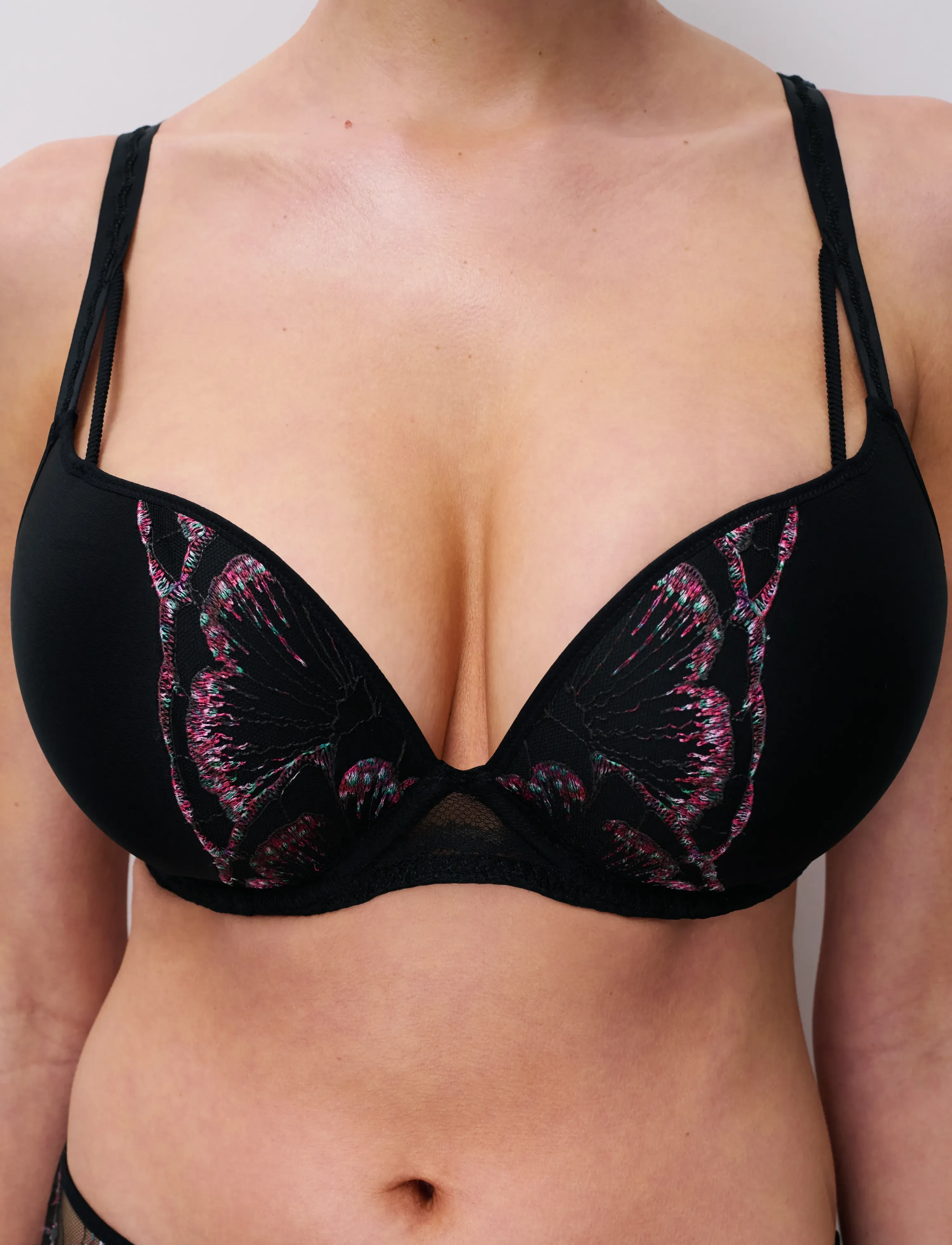 CHANTELLE - LILY Extra push t-shirt bra - brjóstahaldarar með vírum - romantic black - 3