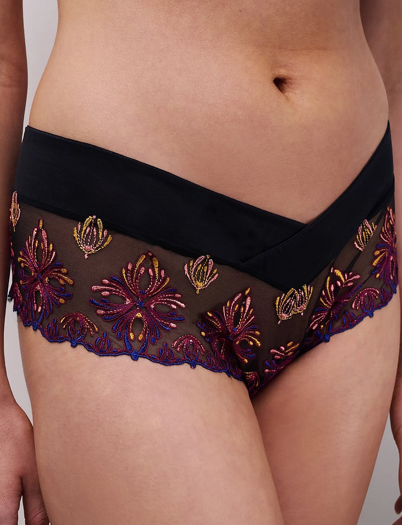 CHANTELLE - Champs Elysees Revealing shorty - brazilian slips - black jewels - 3