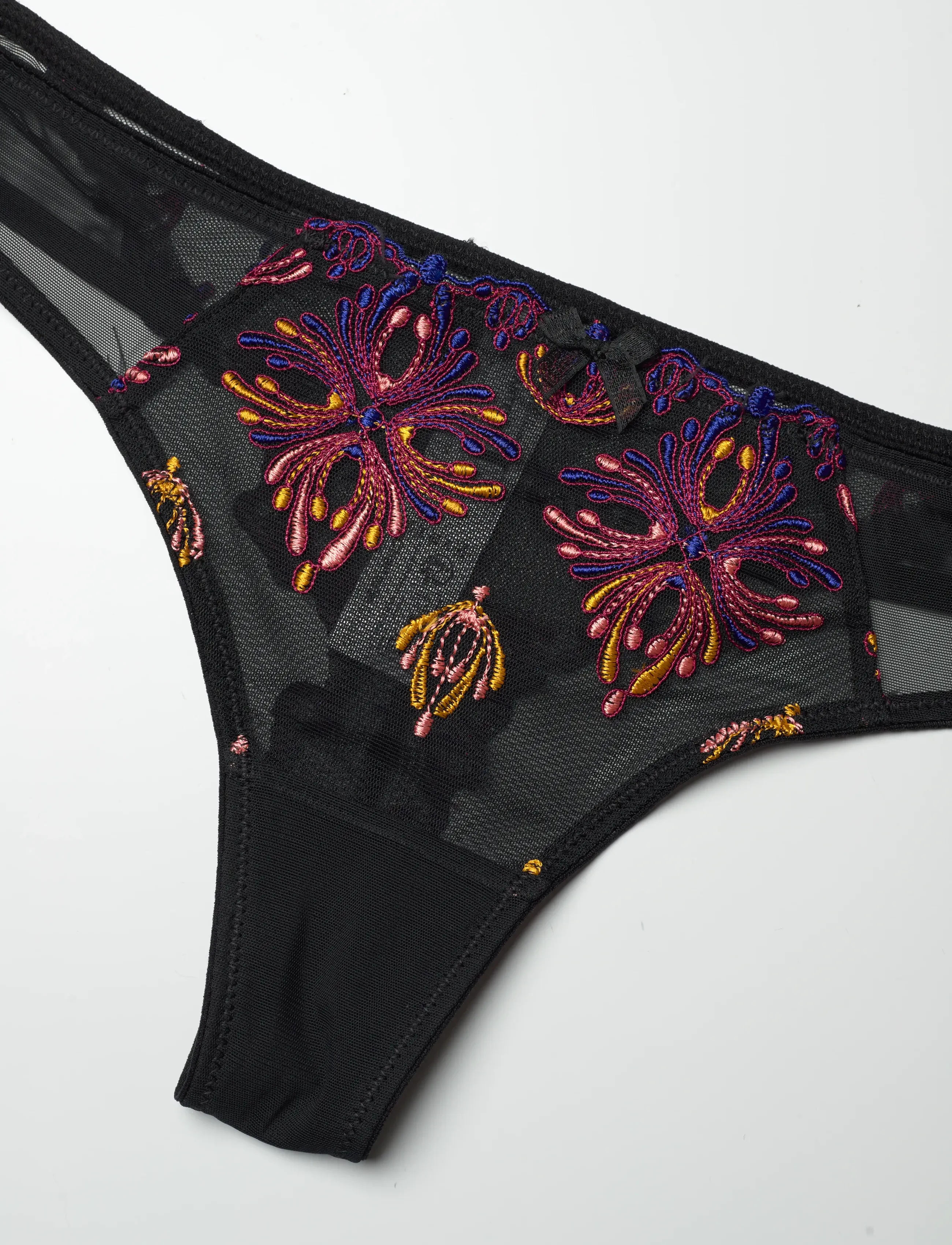 CHANTELLE - Champs Elysees Tanga - naised - black jewels - 4