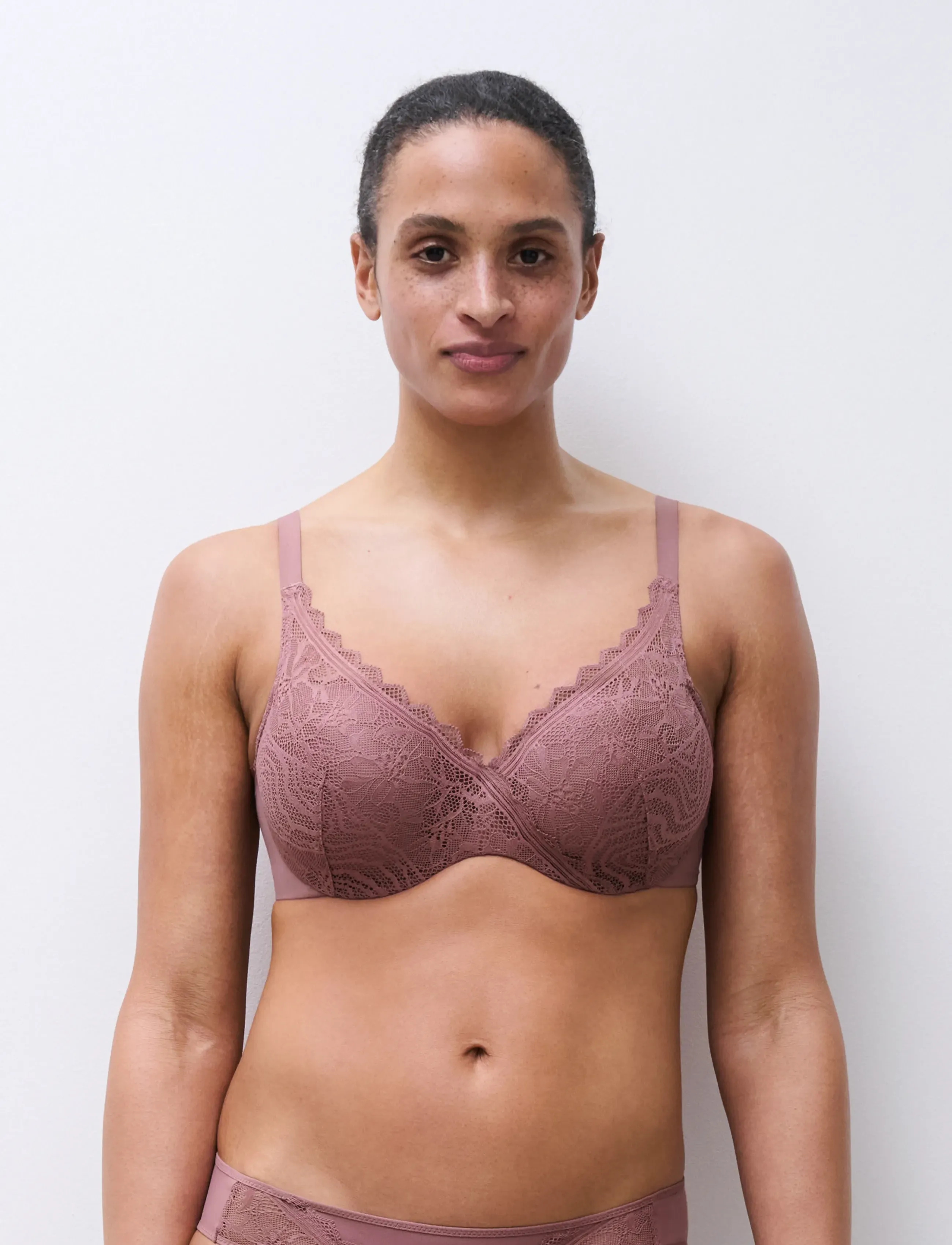 Chantelle Floral Touch Covering Memory T-Shirt Bra dam – bild 5