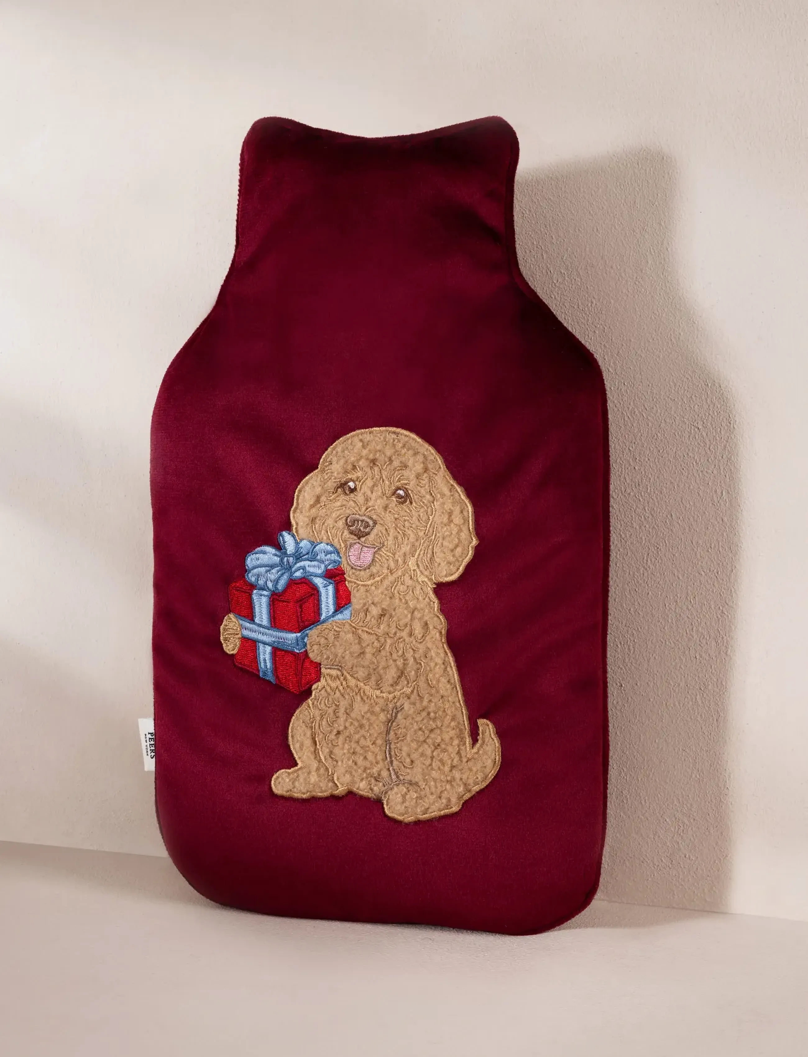 Chelsea Peers - Chip the Dog Embroidered Velvet Hot Water Bottle - sovemasker - red - 0