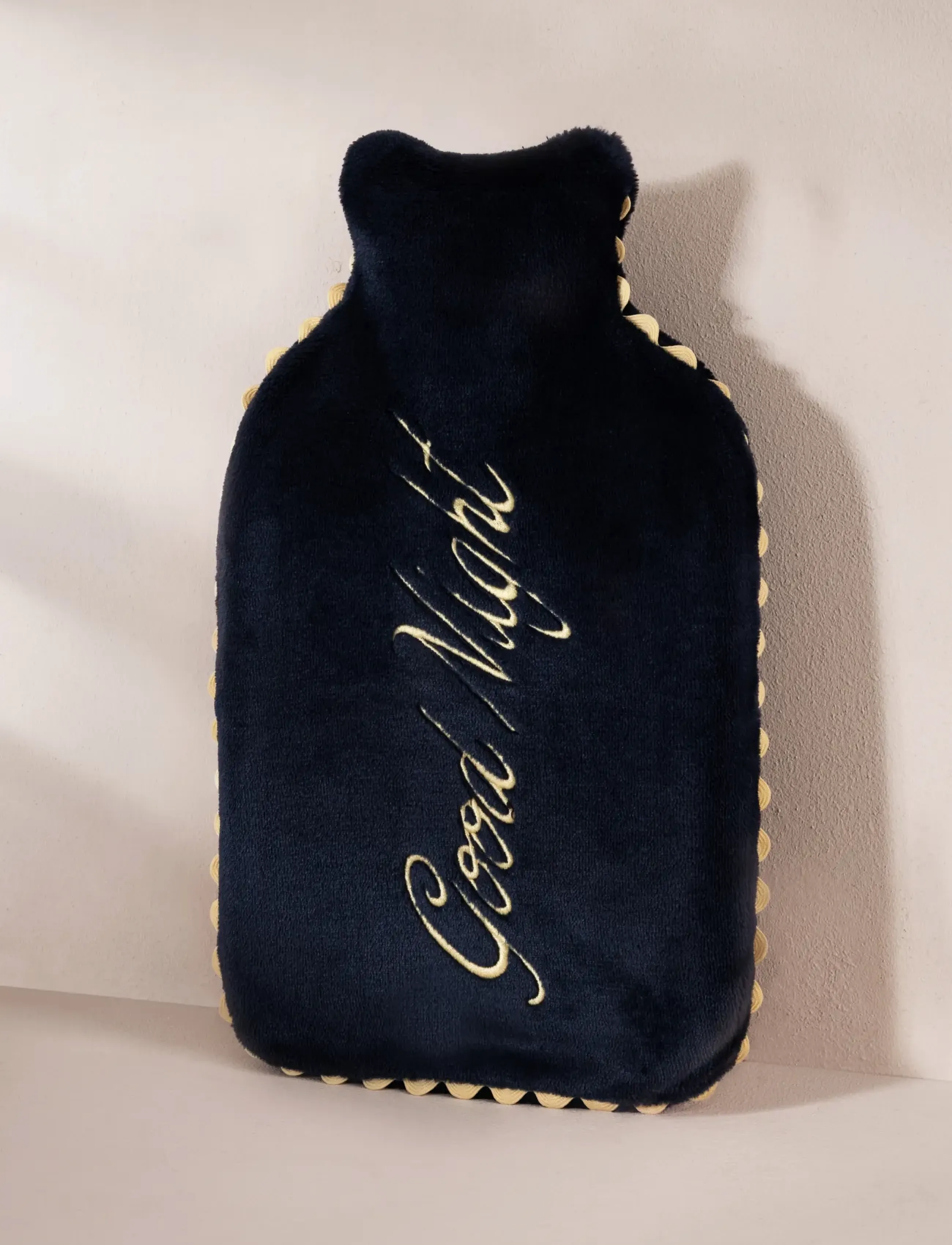 Chelsea Peers Velvet Embroidered Good Night Hot Water Bottle - Wasserflaschen - NAVY / navy
