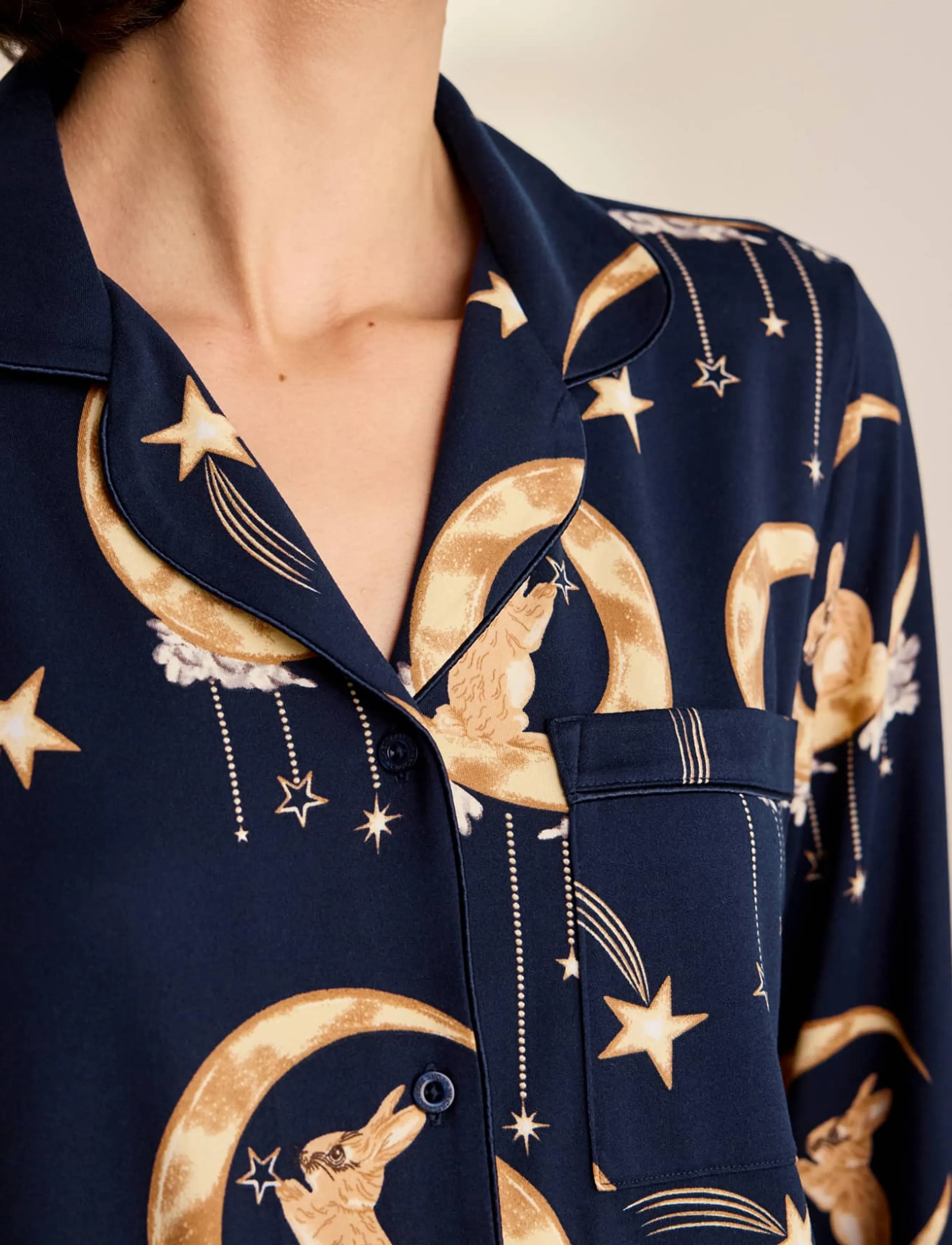 Chelsea Peers Lunar Bunny Print Button Up Long Pyjama Set pyjamas & nattlinnen dam – bild 5