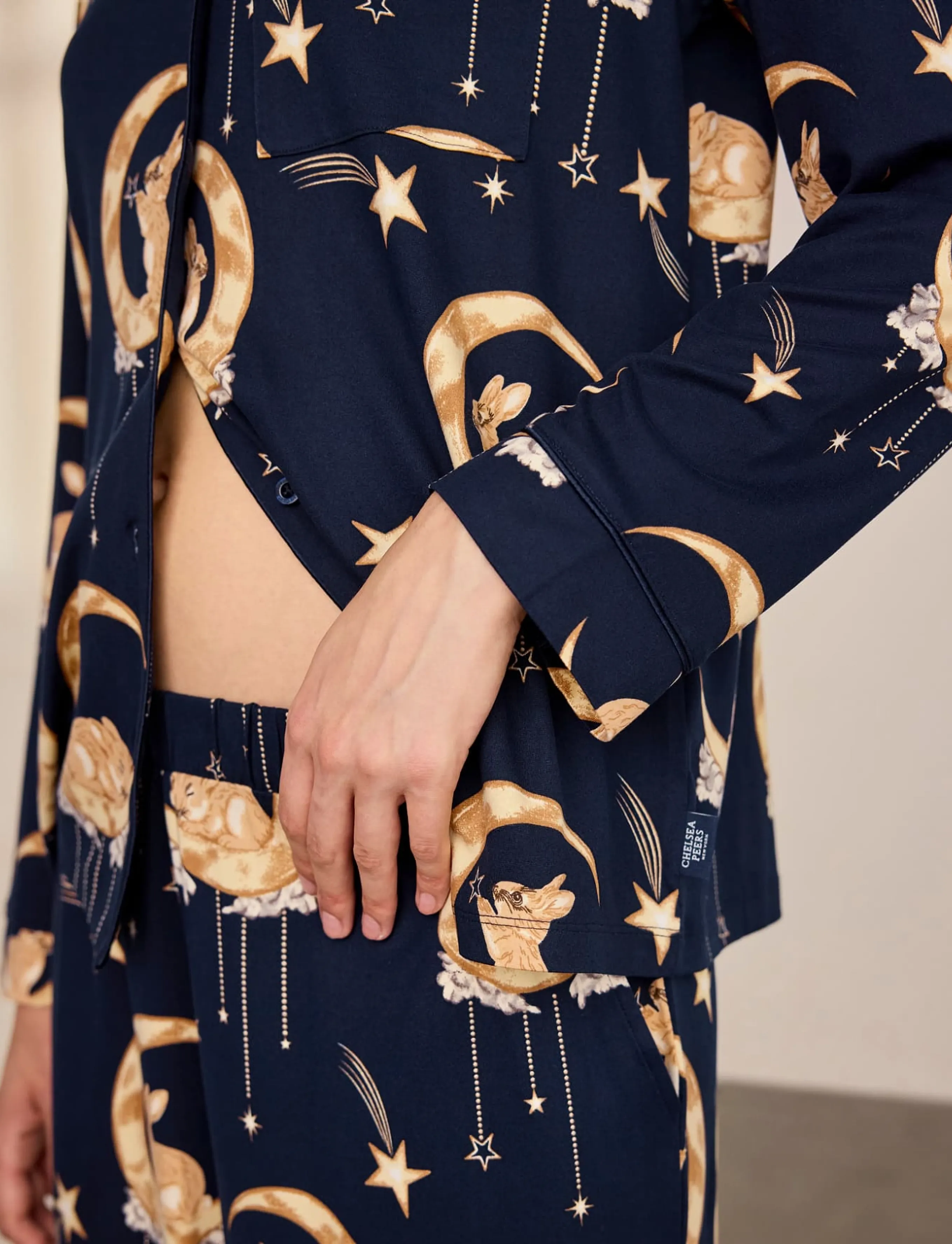 Chelsea Peers Lunar Bunny Print Button Up Long Pyjama Set pyjamas & nattlinnen dam – bild 6