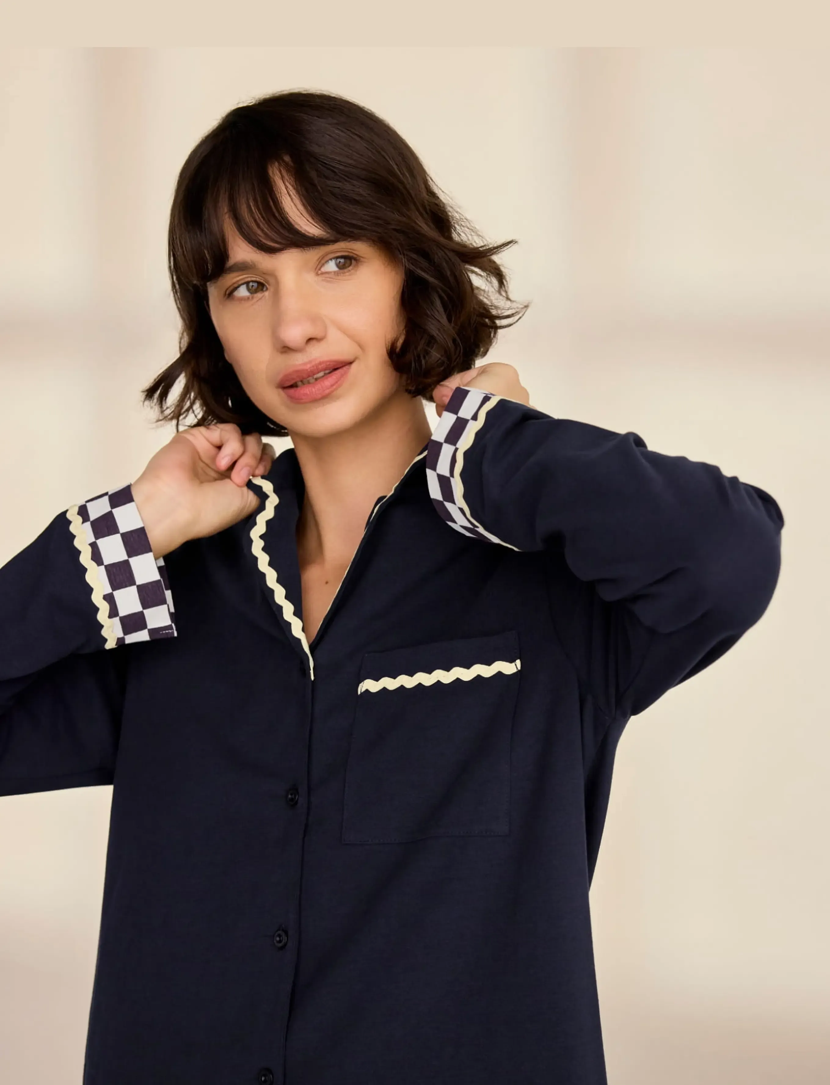 Chelsea Peers Organic Cotton Checkerboard Embroidered Back Good Night Long Pyjama Set pyjamas & nattlinnen dam – bild 4