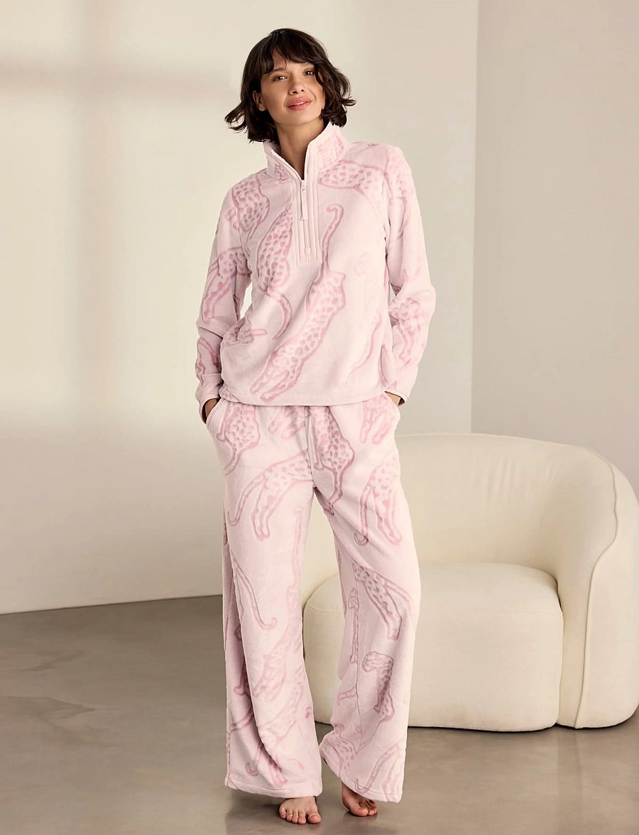 Chelsea Peers - Leopard Print Fleece Half Zip Lounge Set - fleece & midlayer - pink - 5